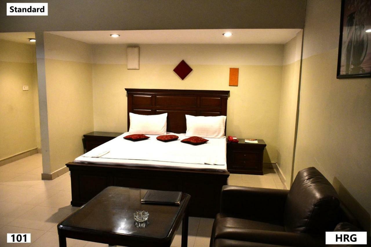 Hotel Royal Gardens Lahore Eksteriør bilde